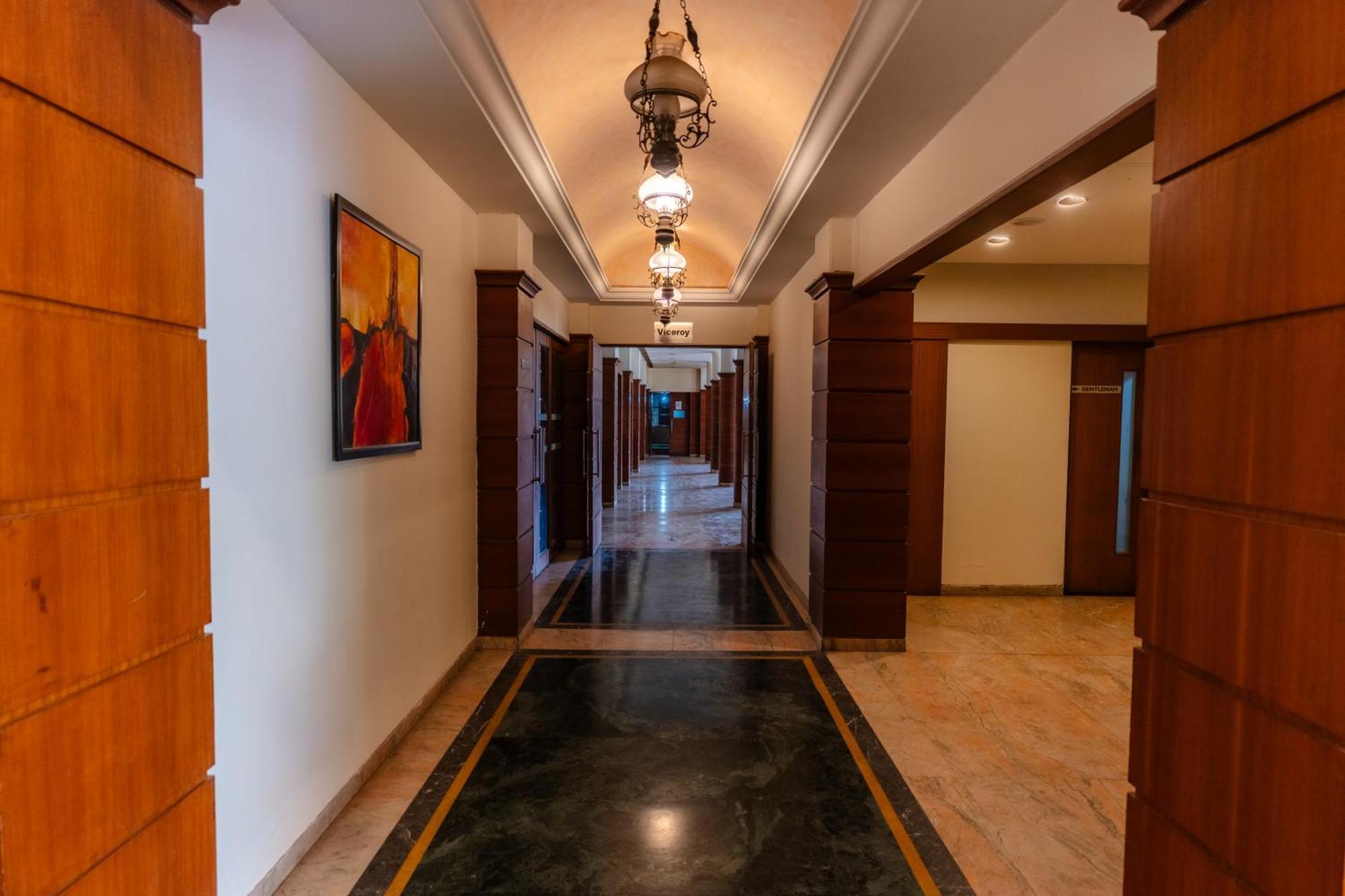 Hotel The Sky Imperial, Udaipur Extérieur photo