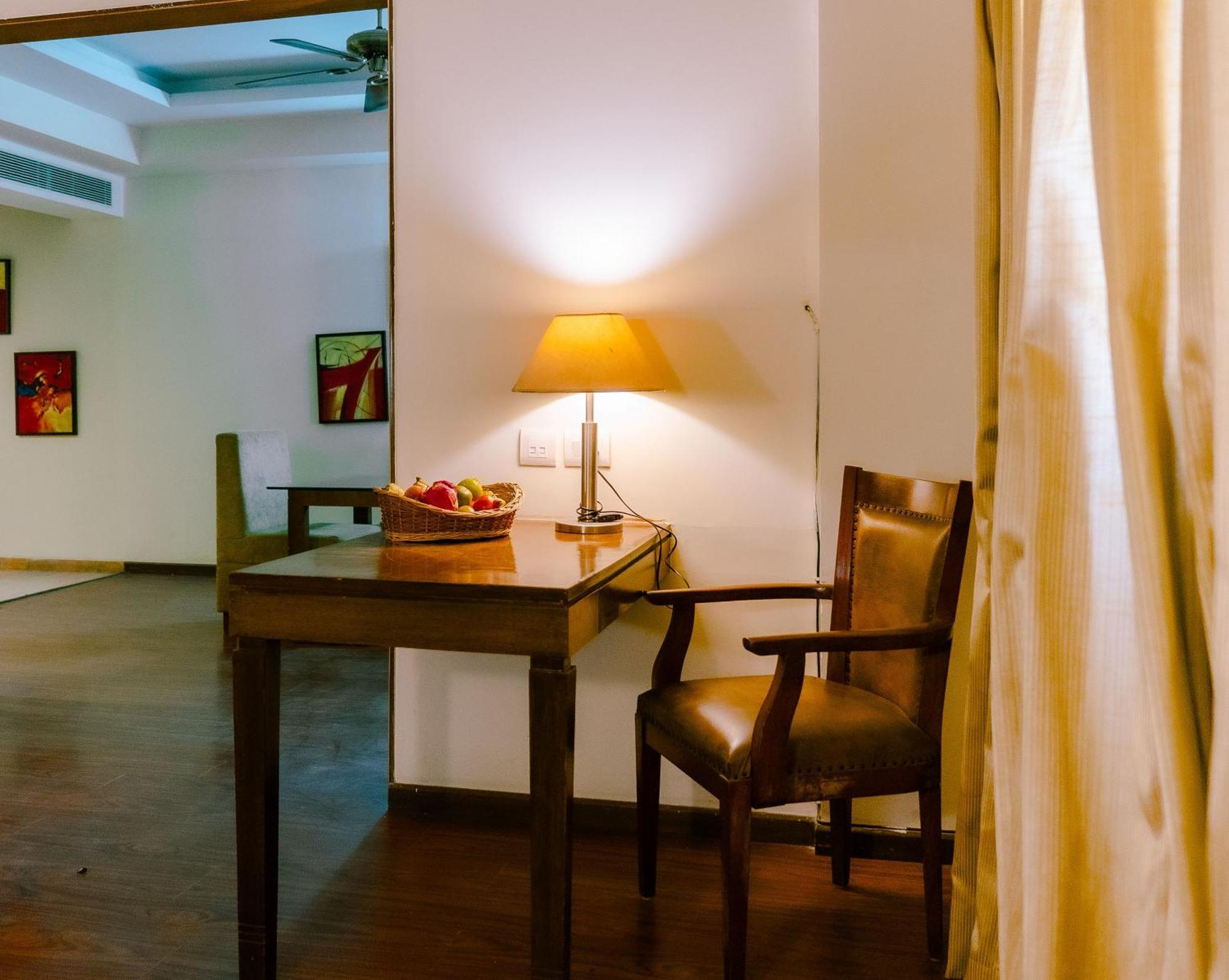 Hotel The Sky Imperial, Udaipur Extérieur photo